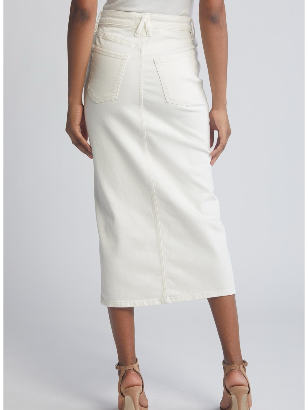 Good American Demin Midi Skirt in White, size 2/26 - Picture 2 of 8
